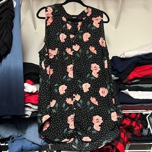 Harper tank from torrid! EXCELLENT CONDITION. LOST ALOT OF WEIGHT Don’t fit